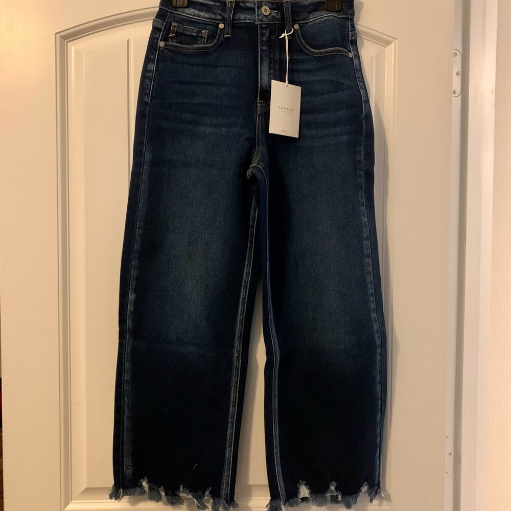 NWT KANCAN High Rise Frayed Bottom Jeans (5/26)